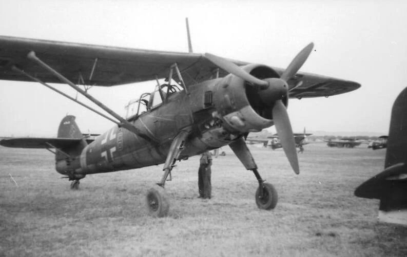 Un Hs 126 in Sicilia, 1943.