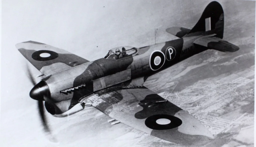 Tempest Mk. V prototipo con tettuccio a goccia