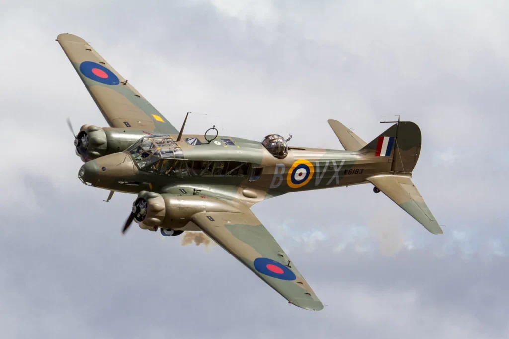 Avro Anson in volo, 2015