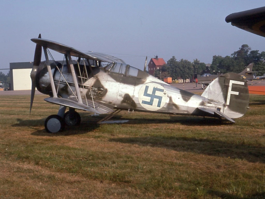 Un Gladiator con le insegne dell'aeronautica finlandese