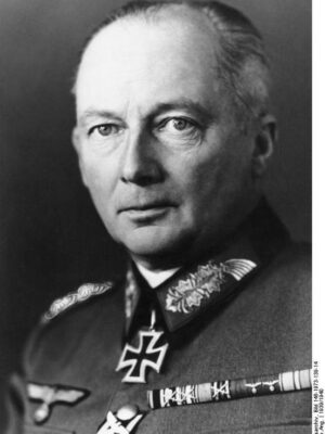 Bundesarchiv Bild 146-1995-002-09A, Günther von Kluge