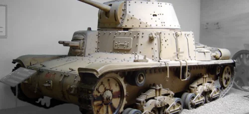 M15/42 in mostra al Musée des Blindés a Saumur